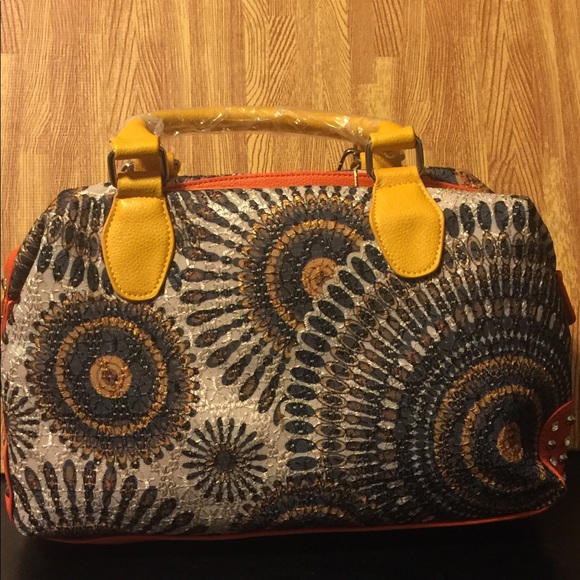 Handbag - Picture 1 of 5